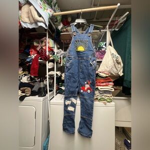 Sz. 8 y Mini Boden Denim Overalls with Farm Theme Embroidery Like New